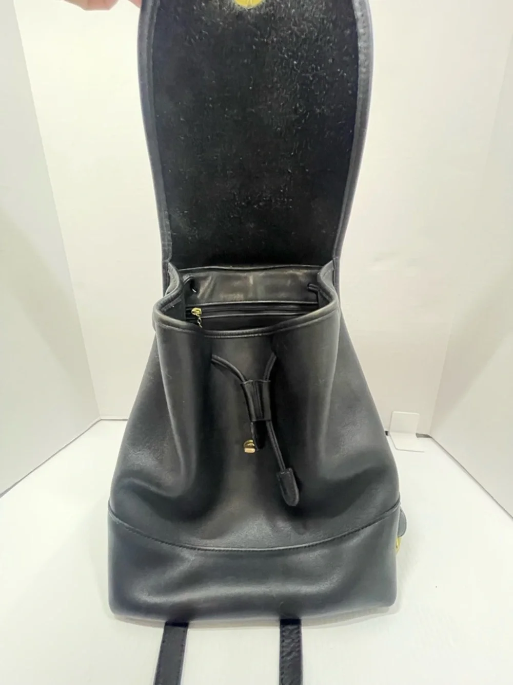 Vintage Coach Daypack #9791 Black Leather Backpack Made in USA Classic Turnlock - Picture 9 of 15